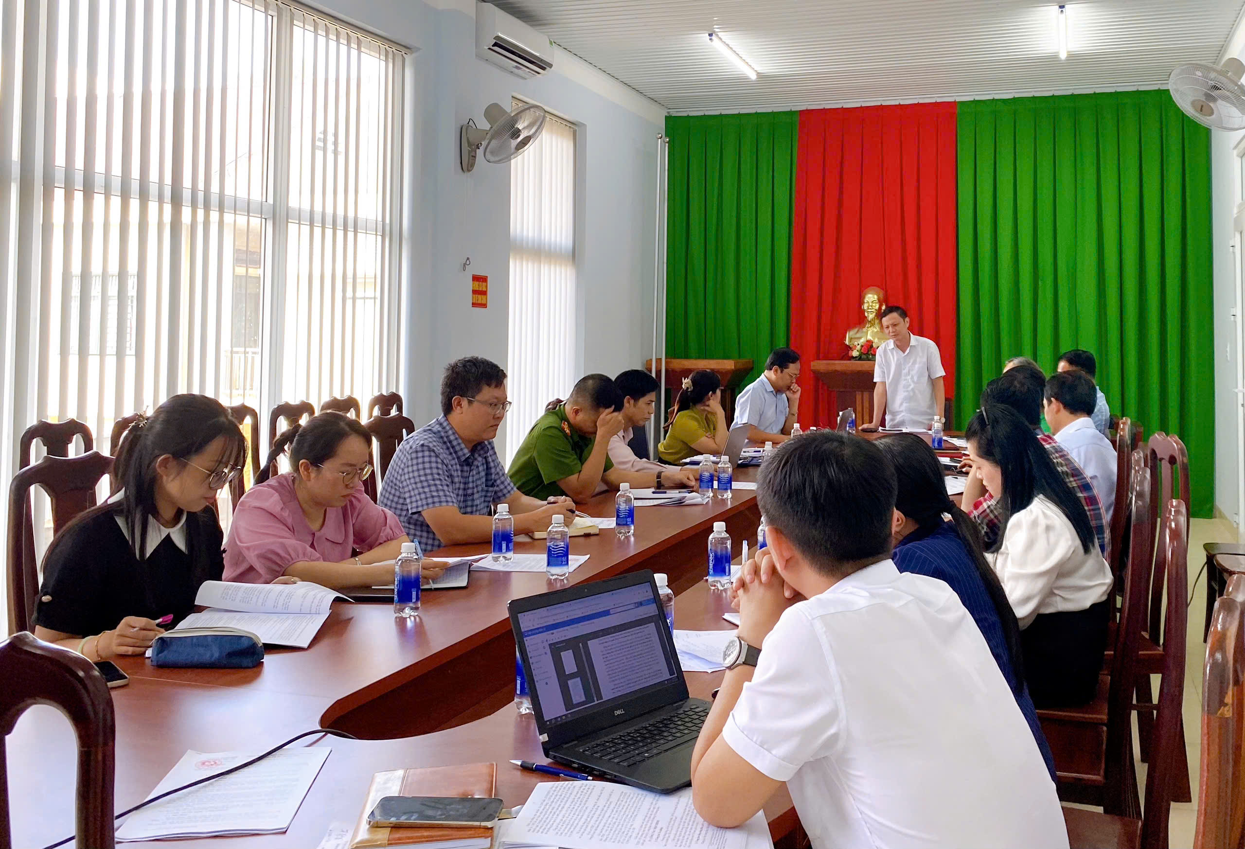 Phường Tân An tổ chức hội nghị sơ kết đánh giá tình hình thực hiện công tác tháng 10 và triển khai chương trình công tác tháng 11 năm 2025